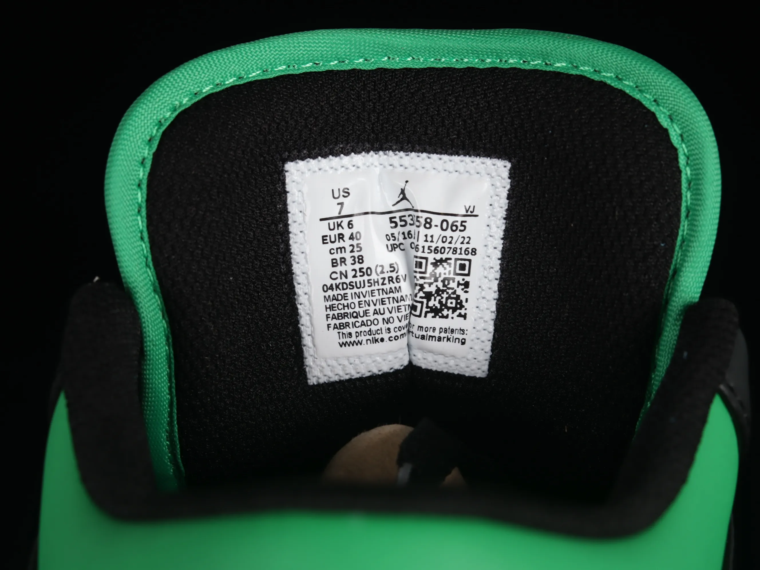 All categories Air Jordan Jordan series basketball shoes Air Jordan 1 Low Z version Air Jordan 1 Low "Lucky Green" AJ1 Joe 1 black and green low-top basketball shoes 553558-065